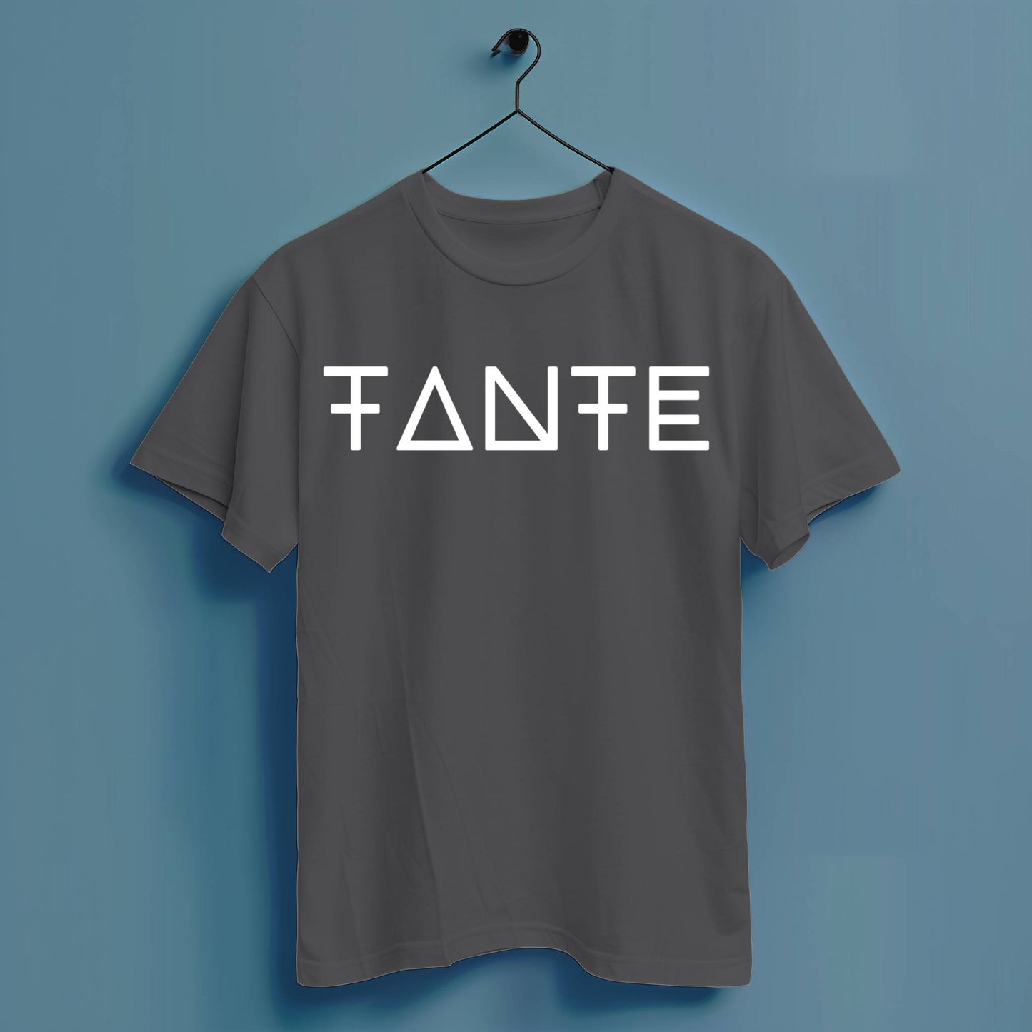 Tante Abstrakt - Hochwertiges T-Shirt 100% Baumwolle