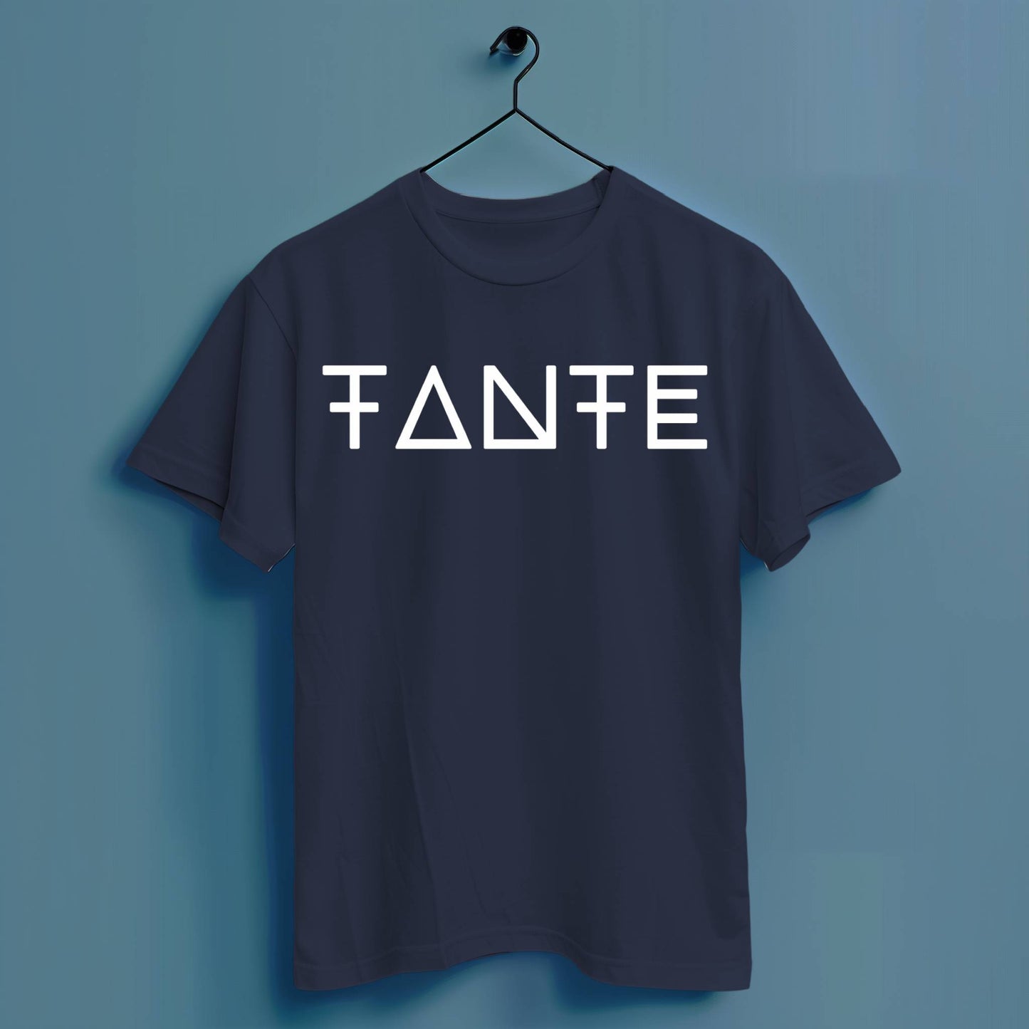 Tante Abstrakt - Hochwertiges T-Shirt 100% Baumwolle