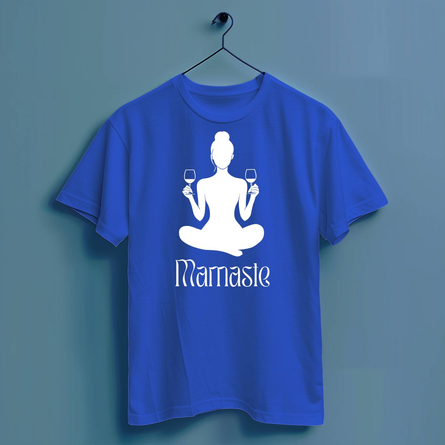 Mama Yoga Weinglas - Hochwertiges T-Shirt 100% Baumwolle