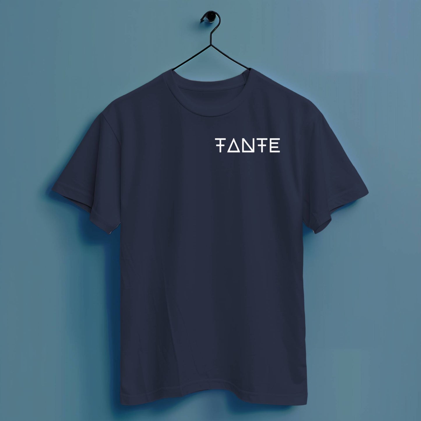 Tante Abstrakt - Hochwertiges T-Shirt 100% Baumwolle