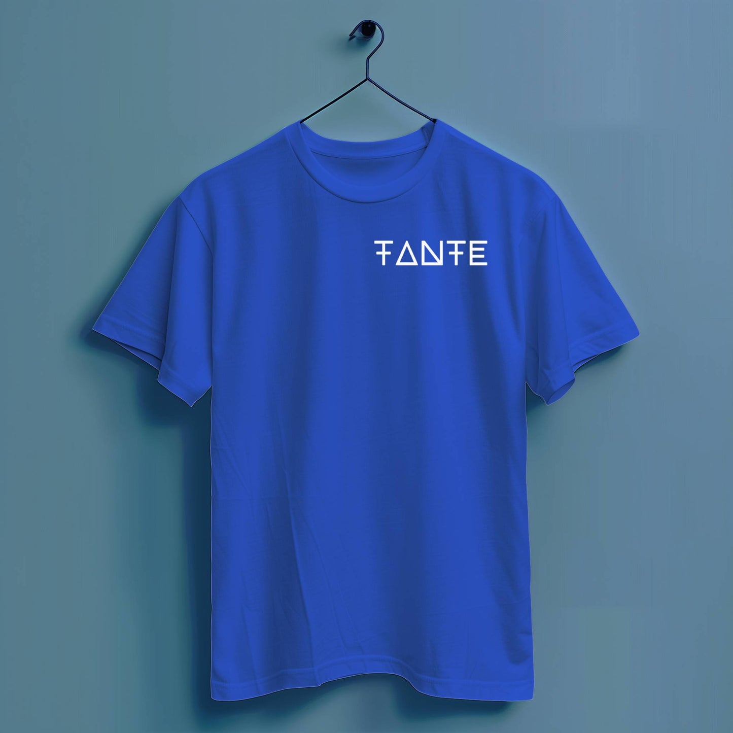 Tante Abstrakt - Hochwertiges T-Shirt 100% Baumwolle