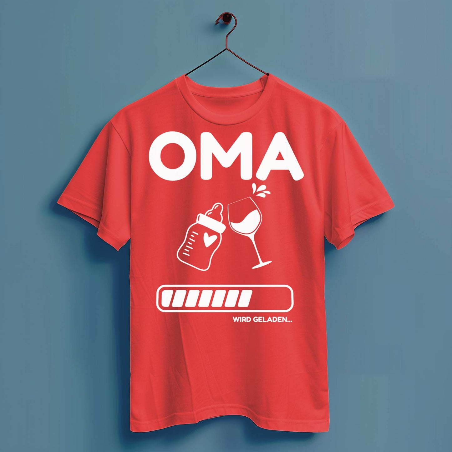 Oma wird geladen - Hochwertiges T-Shirt 100% Baumwolle