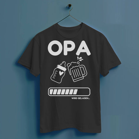 Opa wird geladen - Hochwertiges T-Shirt 100% Baumwolle