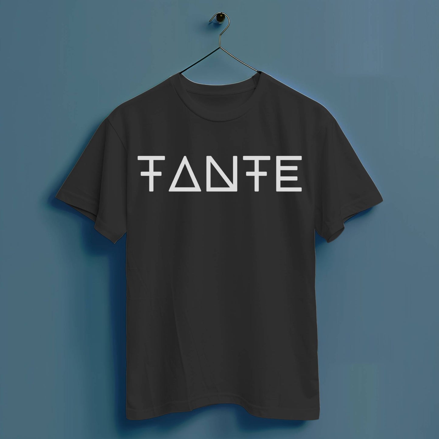 Tante Abstrakt - Hochwertiges T-Shirt 100% Baumwolle