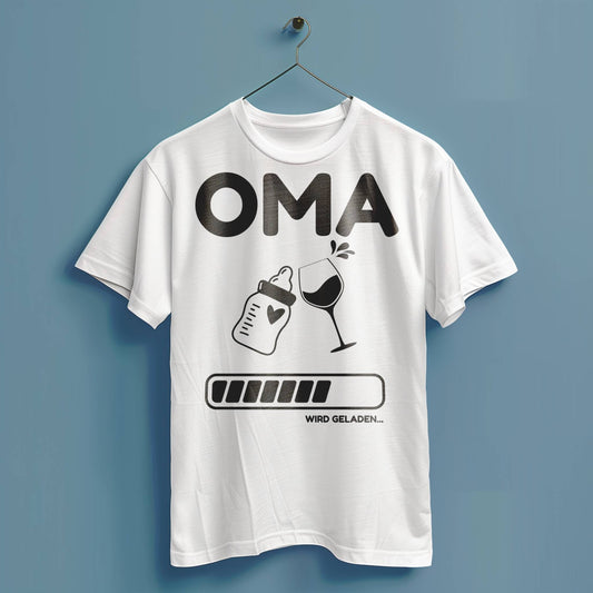 Oma wird geladen - Hochwertiges T-Shirt 100% Baumwolle