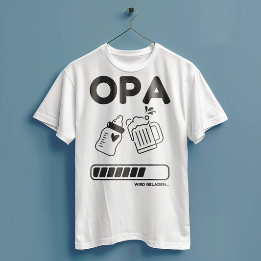 Opa wird geladen - Hochwertiges T-Shirt 100% Baumwolle